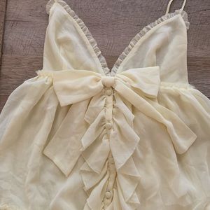 Victoria’s Secret pale yellow ruffle chiffon teddy